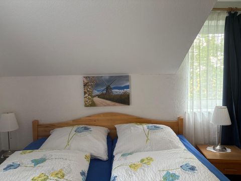 Schlafzimmer DG