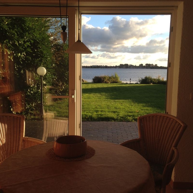 Blick von der Terrasse auf die Schlei